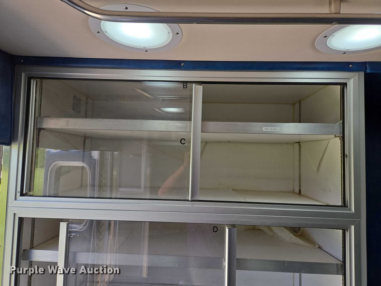 image for item EF1749 2000 Ford F350 Super Duty XLT ambulance