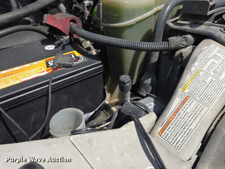 image for item EF1749 2000 Ford F350 Super Duty XLT ambulance