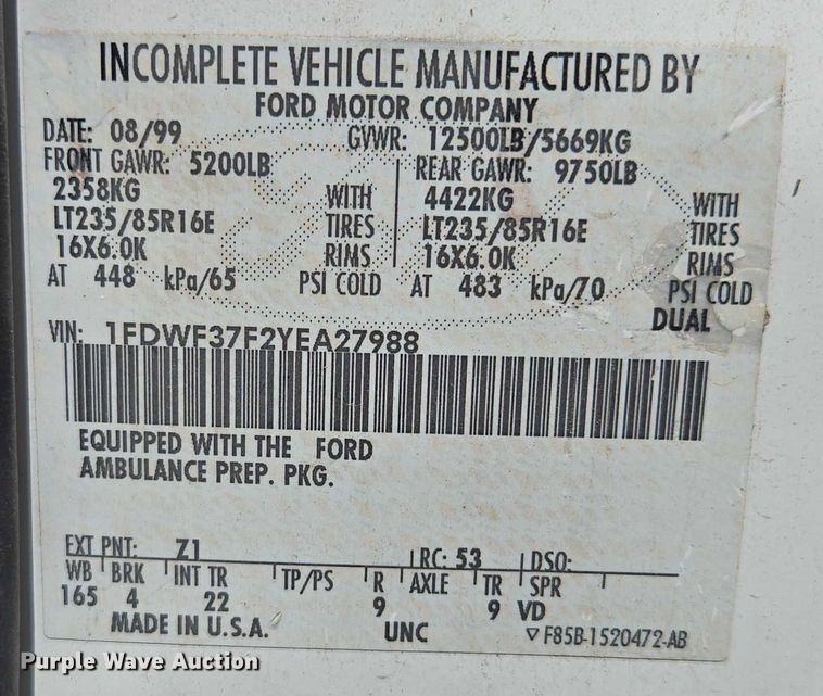 image for item EF1749 2000 Ford F350 Super Duty XLT ambulance
