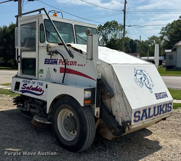 image for item EF2093 2001 Elgin Pelican Series P street sweeper truck