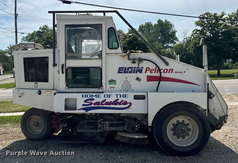 image for item EF2093 2001 Elgin Pelican Series P street sweeper truck