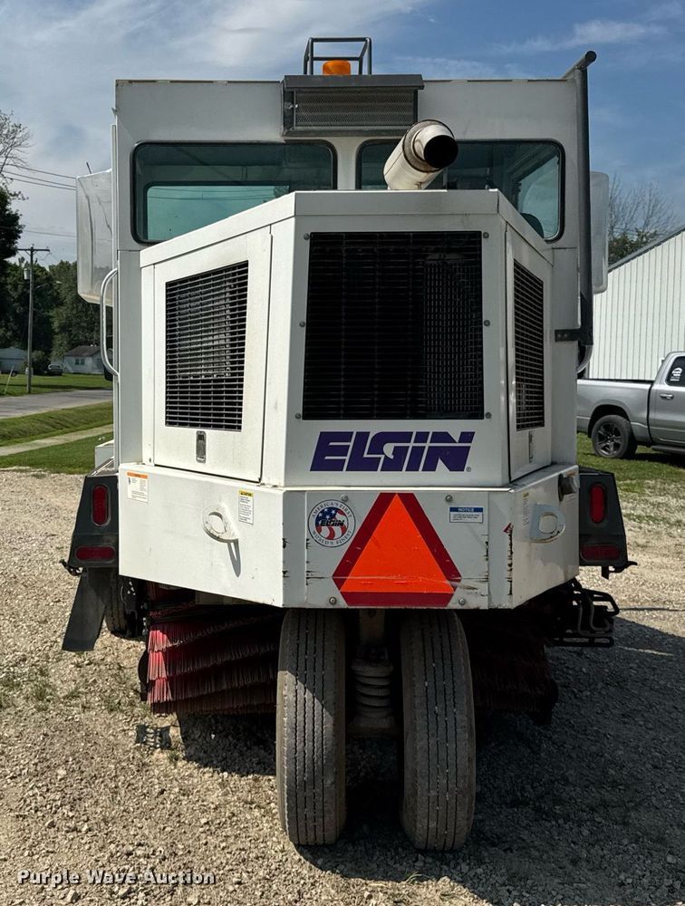 image for item EF2093 2001 Elgin Pelican Series P street sweeper truck
