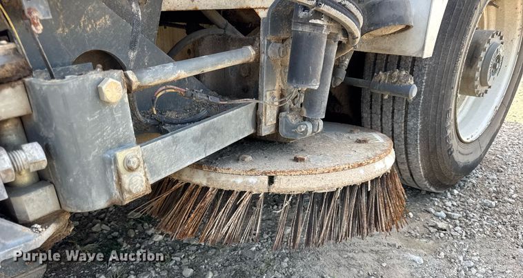 image for item EF2093 2001 Elgin Pelican Series P street sweeper truck