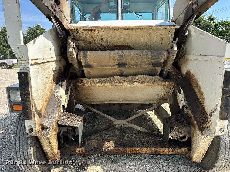 image for item EF2093 2001 Elgin Pelican Series P street sweeper truck