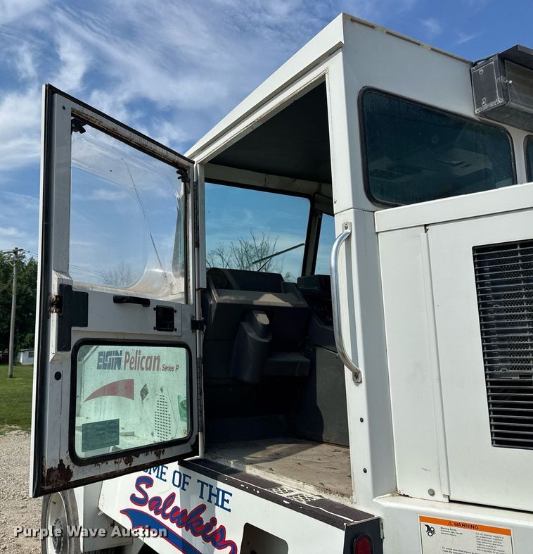 image for item EF2093 2001 Elgin Pelican Series P street sweeper truck