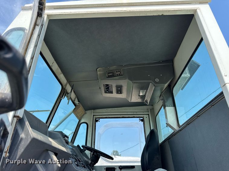 image for item EF2093 2001 Elgin Pelican Series P street sweeper truck