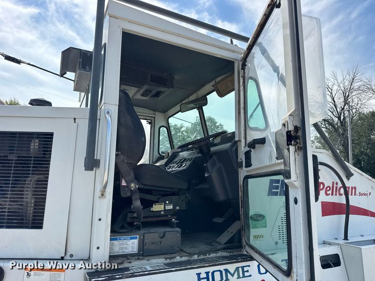 image for item EF2093 2001 Elgin Pelican Series P street sweeper truck