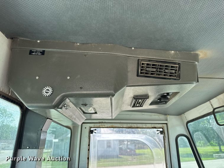 image for item EF2093 2001 Elgin Pelican Series P street sweeper truck