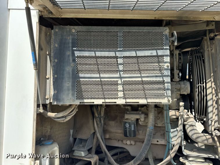 image for item EF2093 2001 Elgin Pelican Series P street sweeper truck