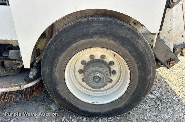 image for item EF2093 2001 Elgin Pelican Series P street sweeper truck