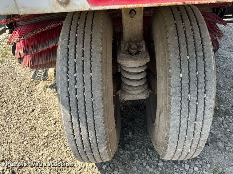 image for item EF2093 2001 Elgin Pelican Series P street sweeper truck