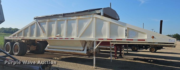 image for item EF3574 1992 Ranco bottom dump trailer