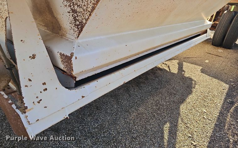 image for item EF3574 1992 Ranco bottom dump trailer