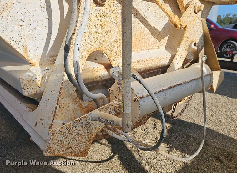 image for item EF3574 1992 Ranco bottom dump trailer