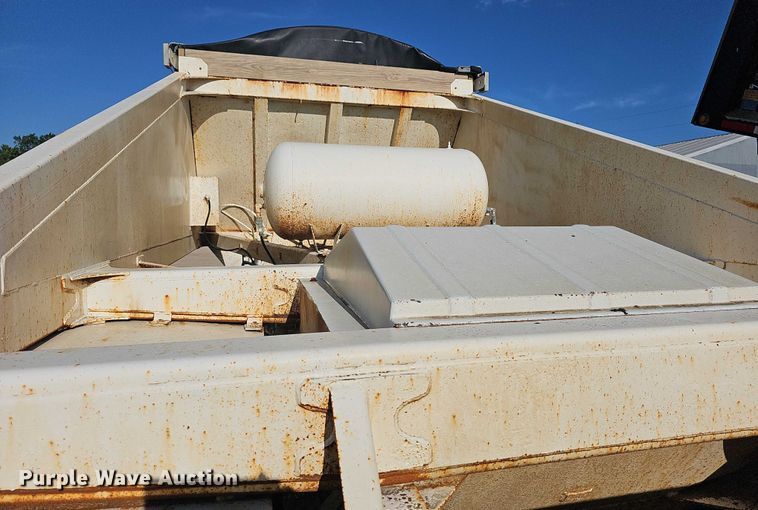 image for item EF3574 1992 Ranco bottom dump trailer