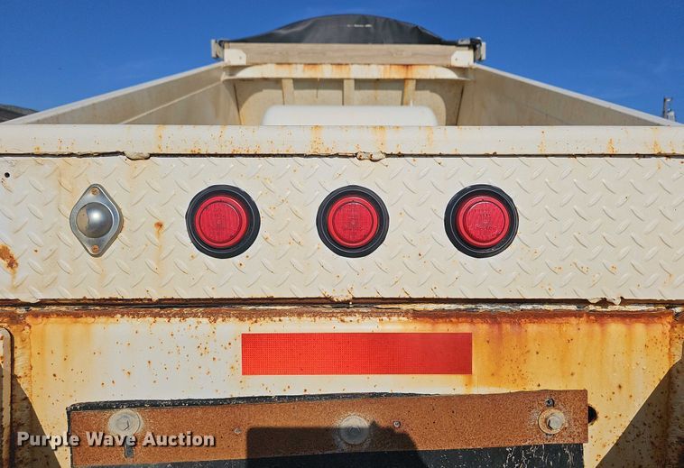 image for item EF3574 1992 Ranco bottom dump trailer