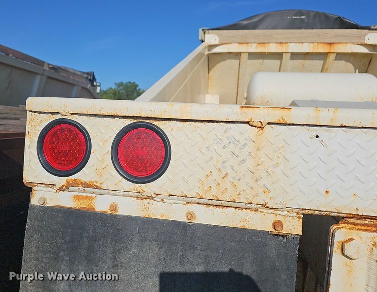 image for item EF3574 1992 Ranco bottom dump trailer