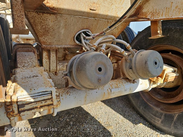 image for item EF3574 1992 Ranco bottom dump trailer