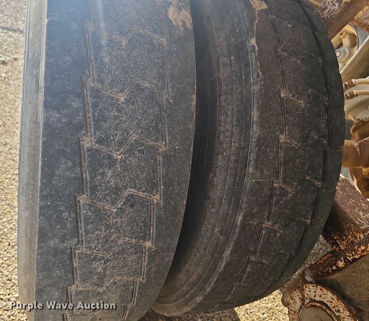 image for item EF3574 1992 Ranco bottom dump trailer