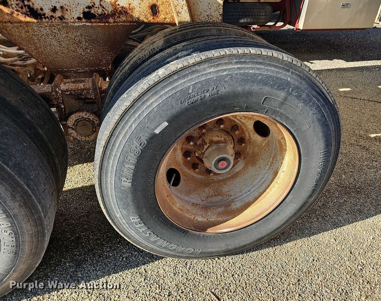 image for item EF3574 1992 Ranco bottom dump trailer