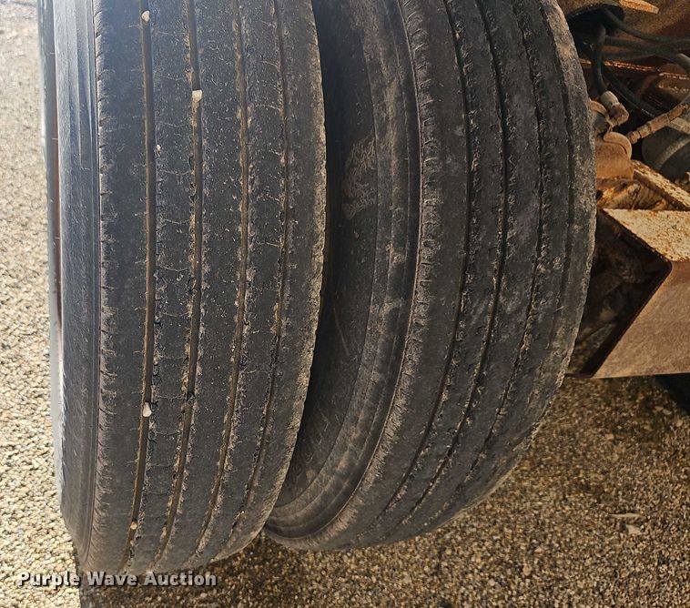 image for item EF3574 1992 Ranco bottom dump trailer