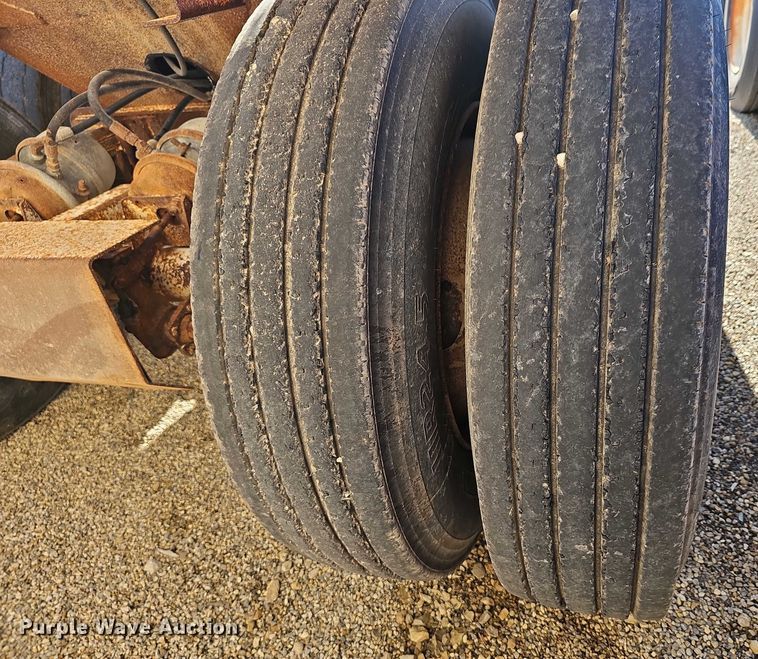 image for item EF3574 1992 Ranco bottom dump trailer