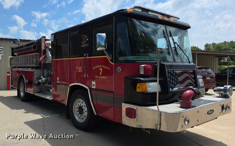 image for item EF3581 1995 Pierce Quantum pumper fire truck