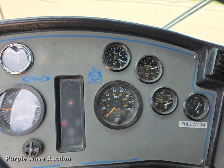 image for item EF3581 1995 Pierce Quantum pumper fire truck