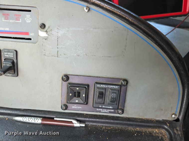 image for item EF3581 1995 Pierce Quantum pumper fire truck