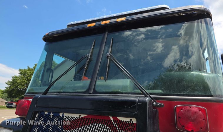 image for item EF3581 1995 Pierce Quantum pumper fire truck