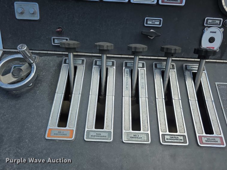 image for item EF3581 1995 Pierce Quantum pumper fire truck