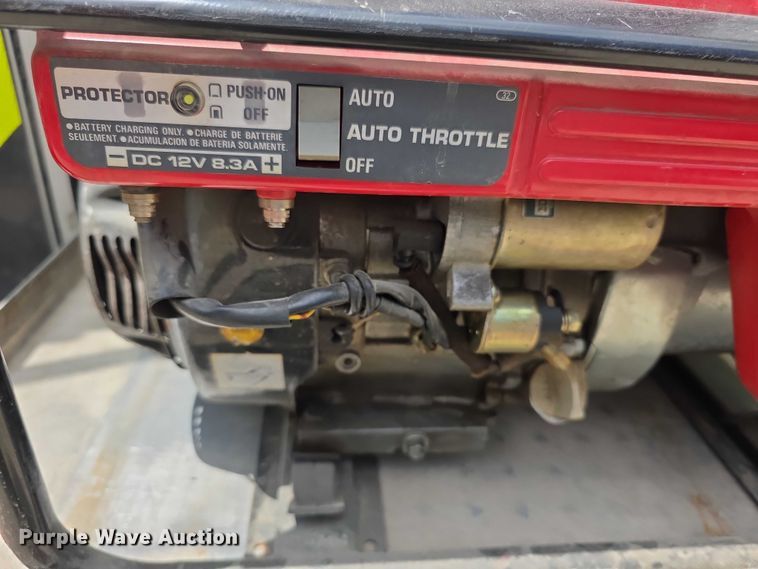 image for item EF3581 1995 Pierce Quantum pumper fire truck