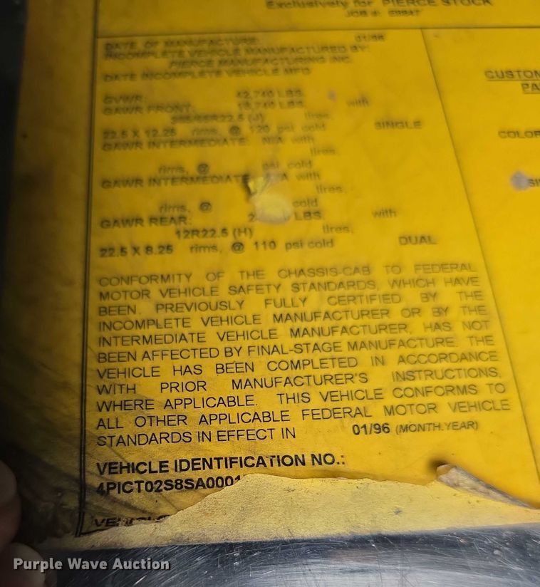 image for item EF3581 1995 Pierce Quantum pumper fire truck