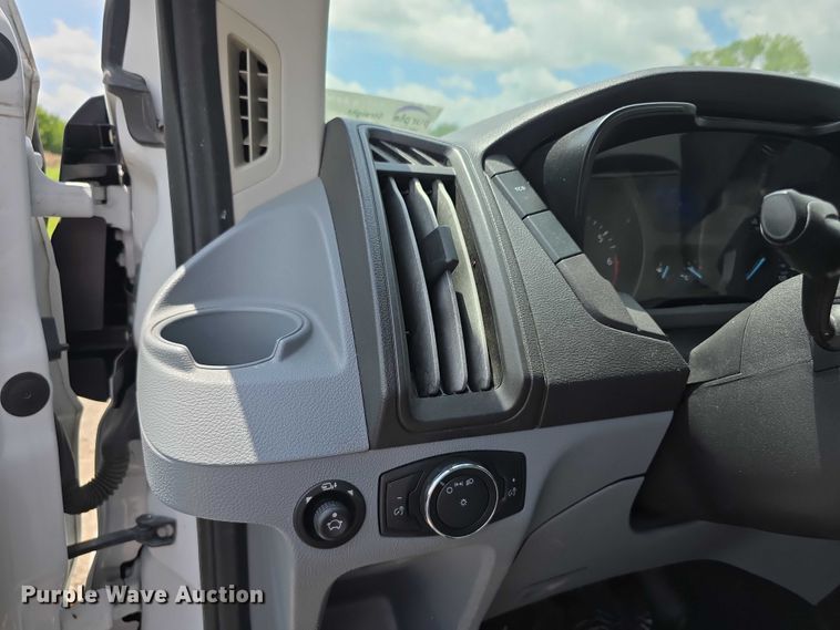 image for item EF3586 2018 Ford Transit 350 van