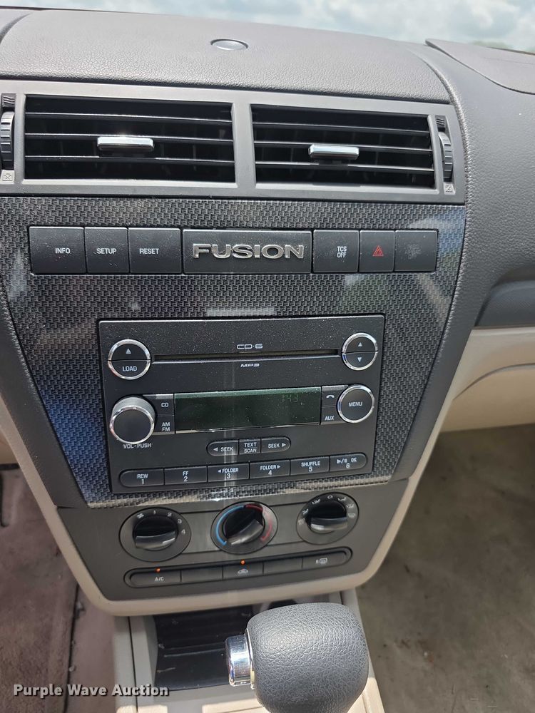 image for item EF3587 2009 Ford Fusion SE 