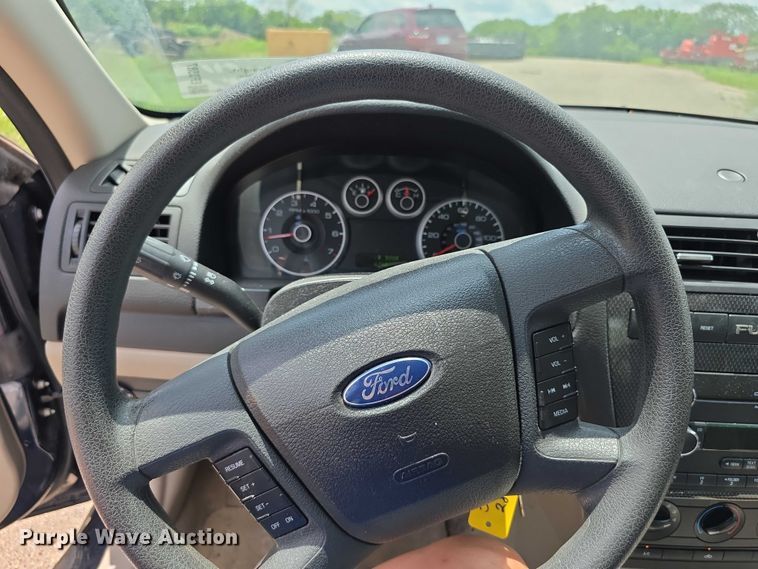 image for item EF3587 2009 Ford Fusion SE 