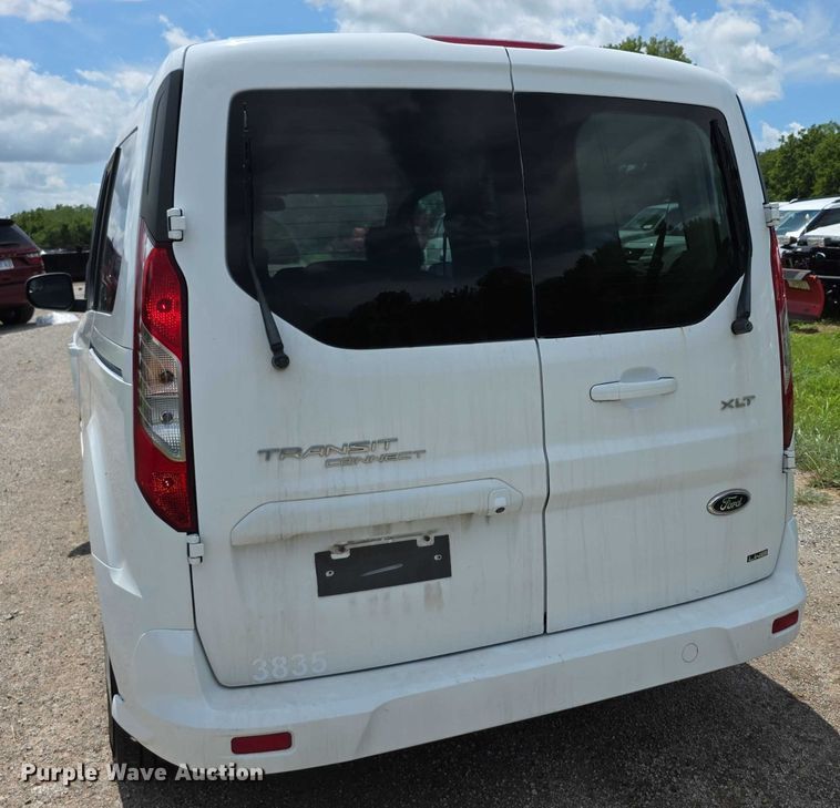image for item EF3588 2016 Ford Transit Connect XLT van