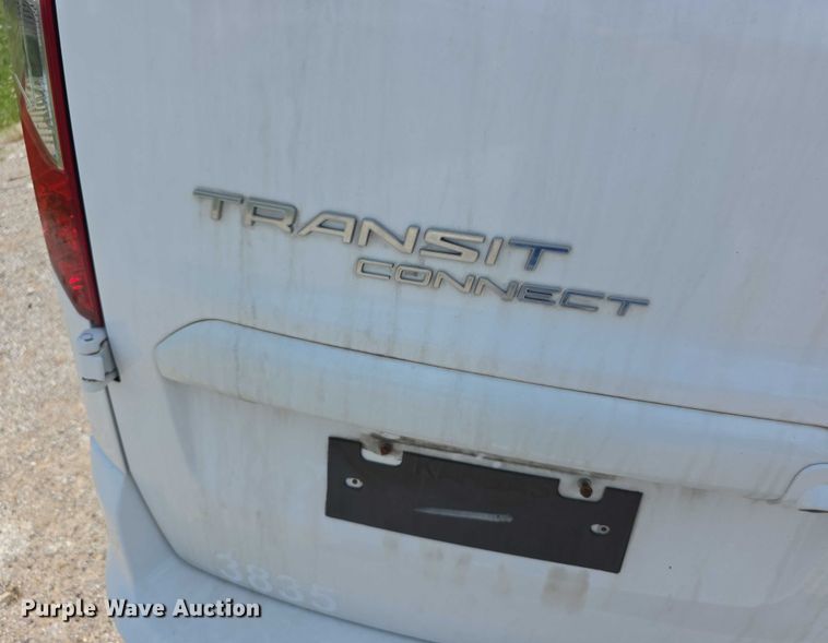 image for item EF3588 2016 Ford Transit Connect XLT van