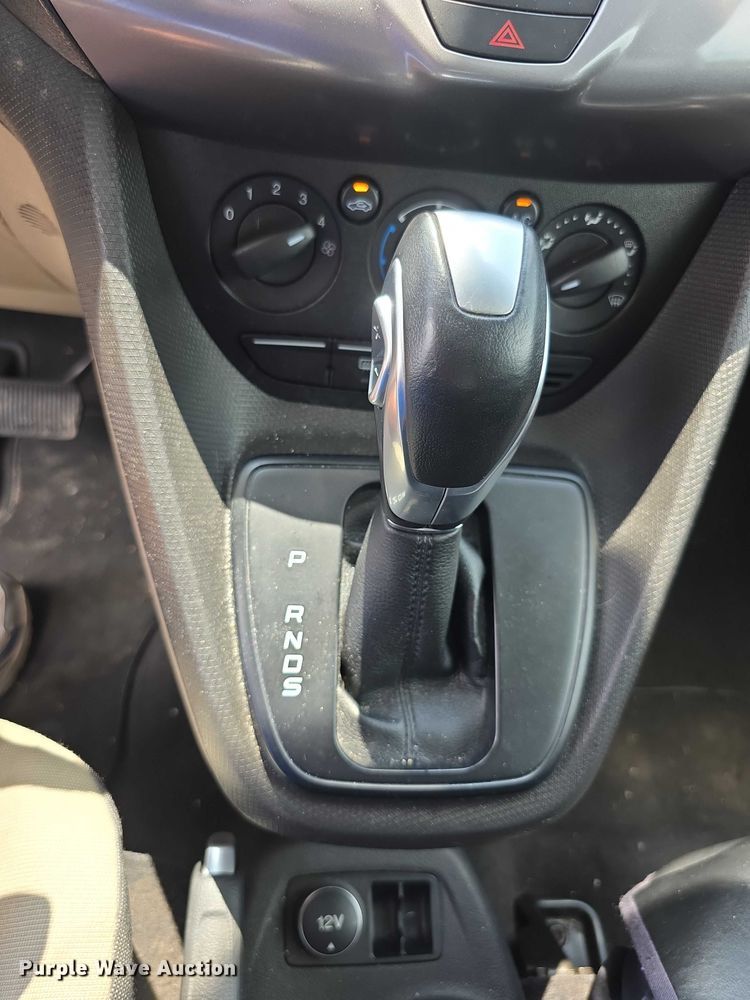 image for item EF3588 2016 Ford Transit Connect XLT van