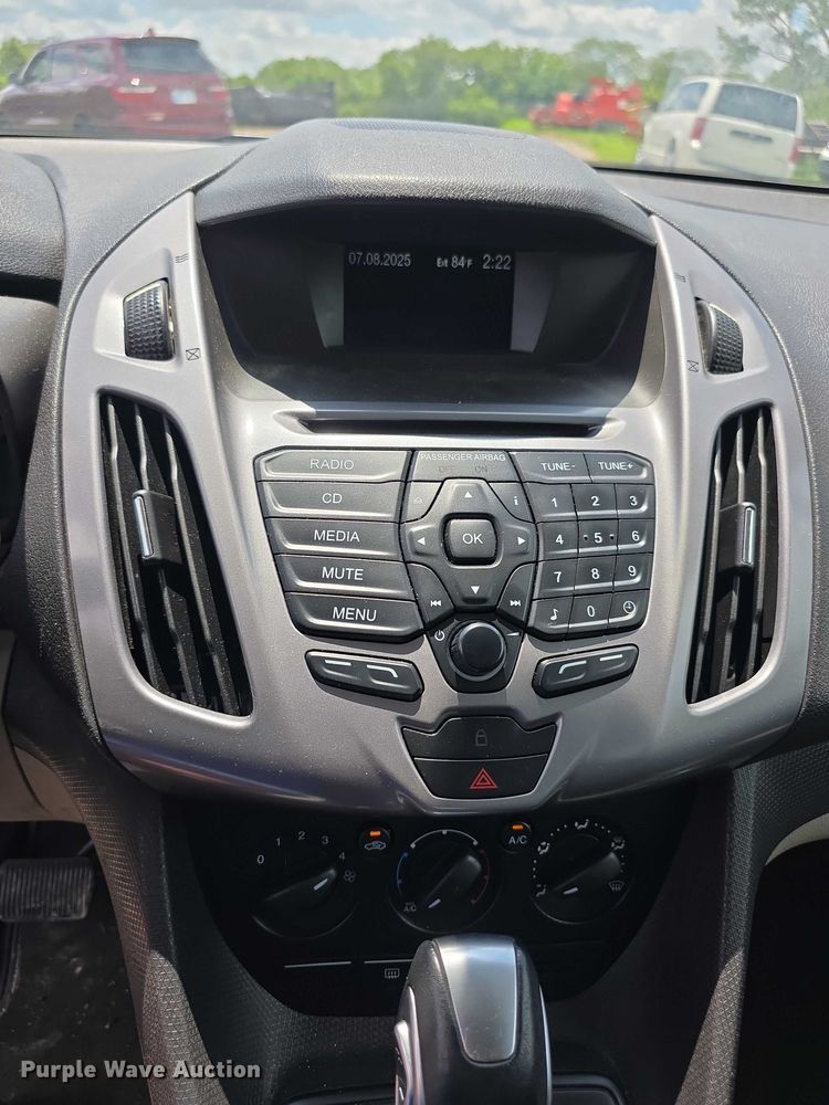 image for item EF3588 2016 Ford Transit Connect XLT van