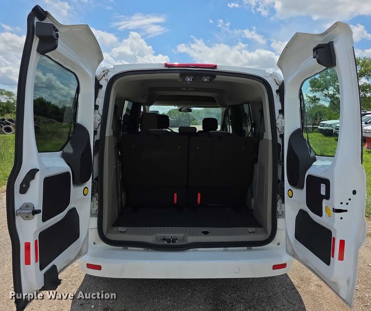 image for item EF3588 2016 Ford Transit Connect XLT van