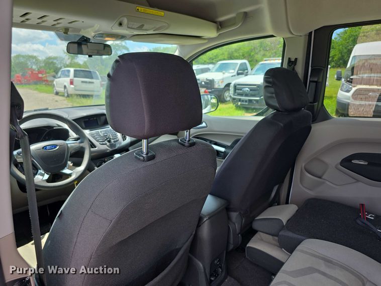 image for item EF3588 2016 Ford Transit Connect XLT van