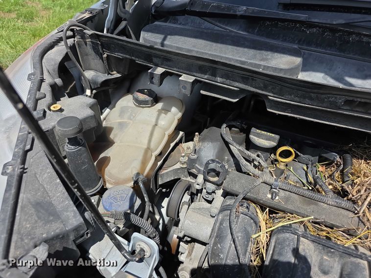 image for item EF3588 2016 Ford Transit Connect XLT van