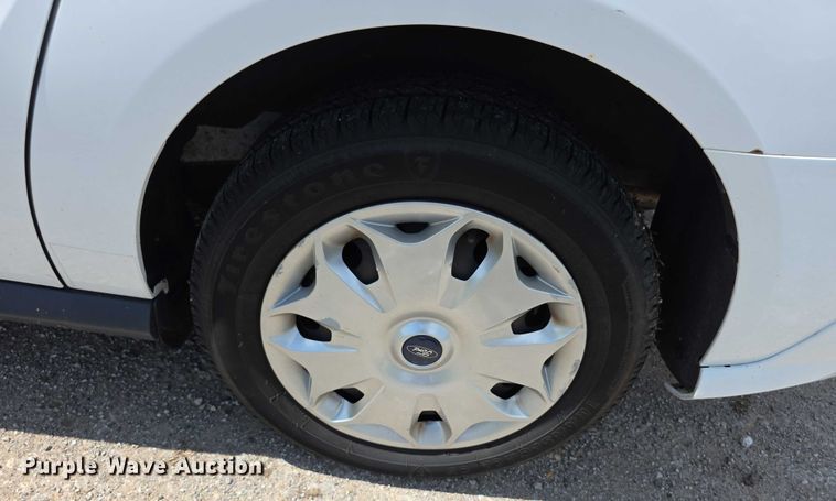 image for item EF3588 2016 Ford Transit Connect XLT van