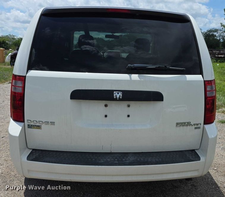 image for item EF3589 2010 Dodge Grand Caravan SE van
