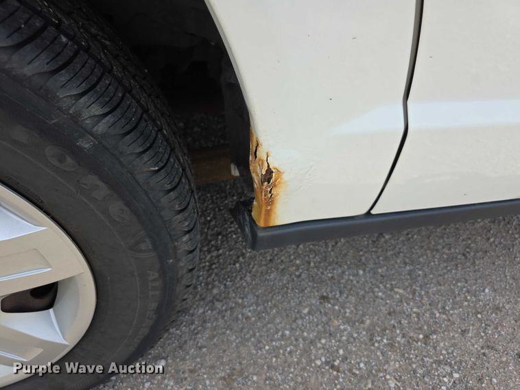 image for item EF3589 2010 Dodge Grand Caravan SE van