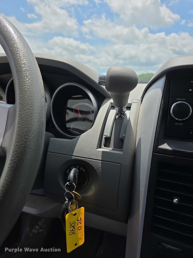 image for item EF3589 2010 Dodge Grand Caravan SE van