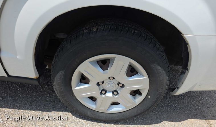 image for item EF3589 2010 Dodge Grand Caravan SE van