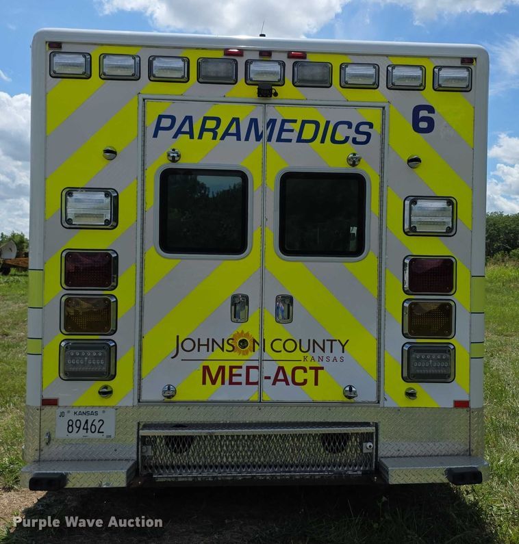 image for item EF3590 2013 Ford E450 ambulance