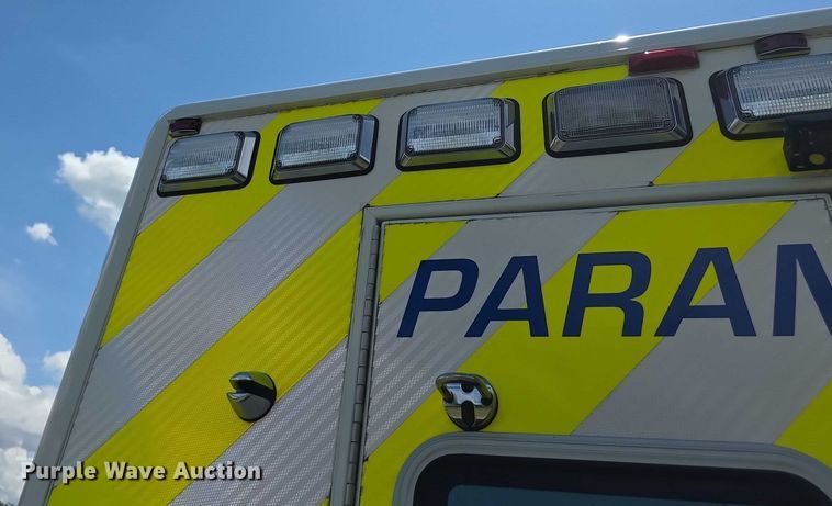 image for item EF3590 2013 Ford E450 ambulance